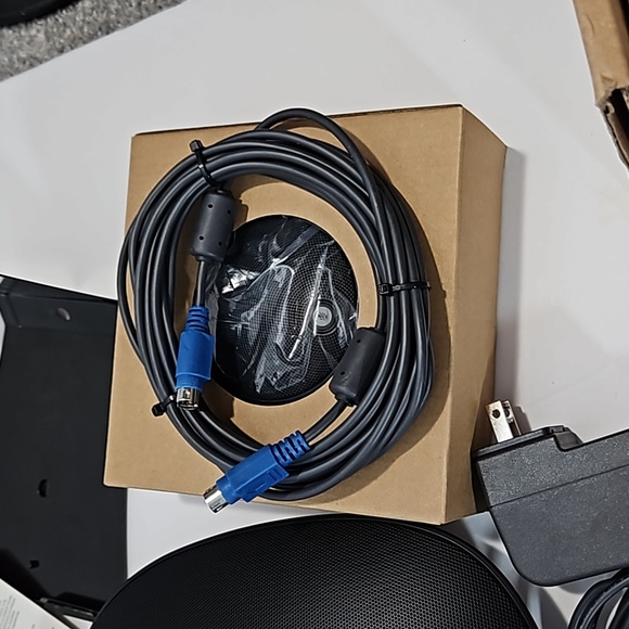 Logitech Group Wireless Video Conferencing Bundle w/ Camera 960-001060 - Picture 9 of 13